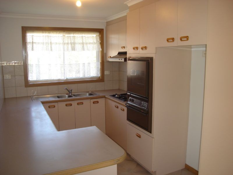 2/28 Colin Road, Clayton VIC 3168