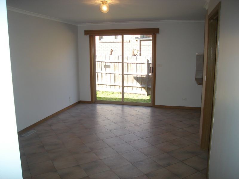 2/28 Colin Road, Clayton VIC 3168