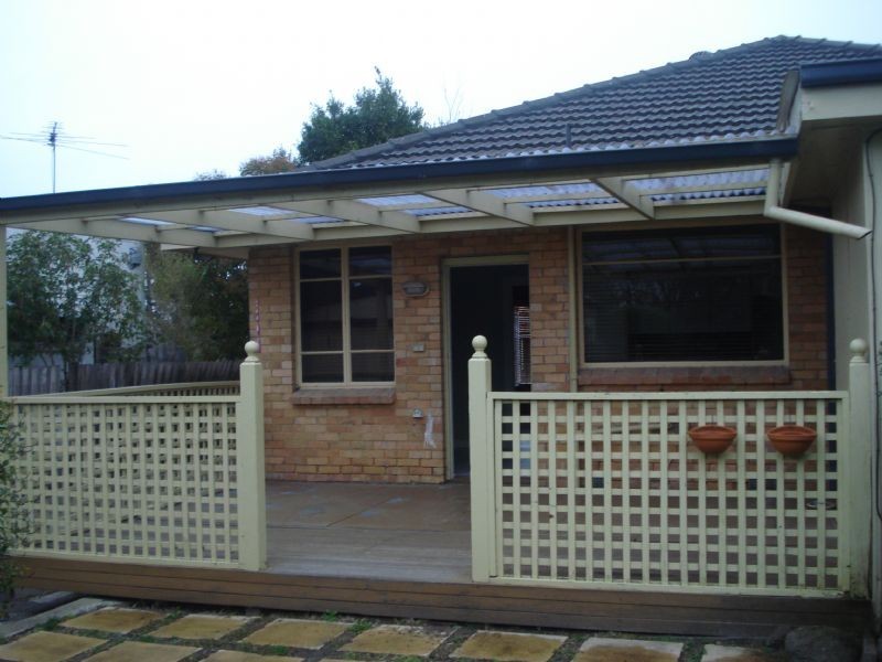 34 Prince Charles Street, Clayton VIC 3168