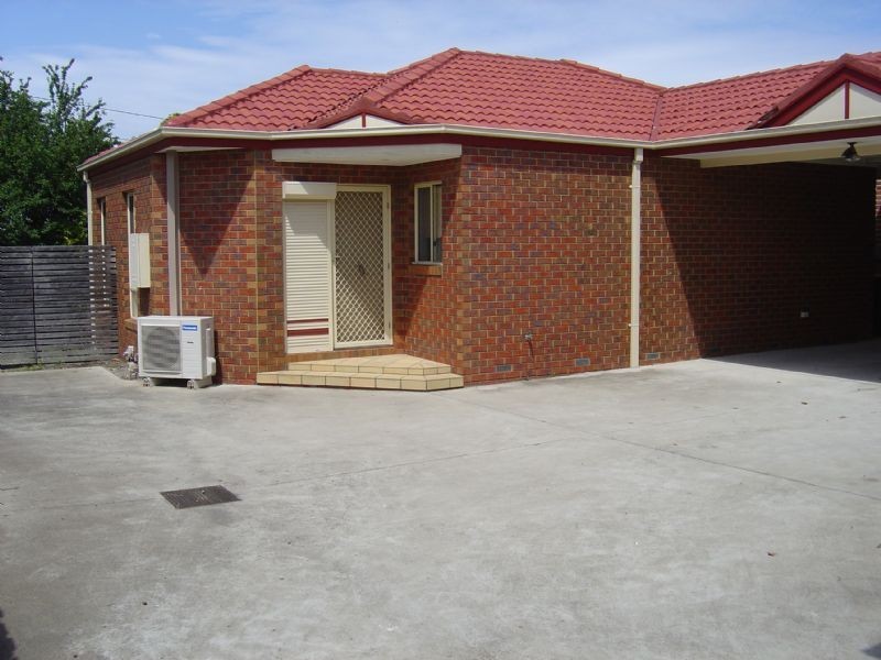 2/18 Elder Street, Clayton South VIC 3169