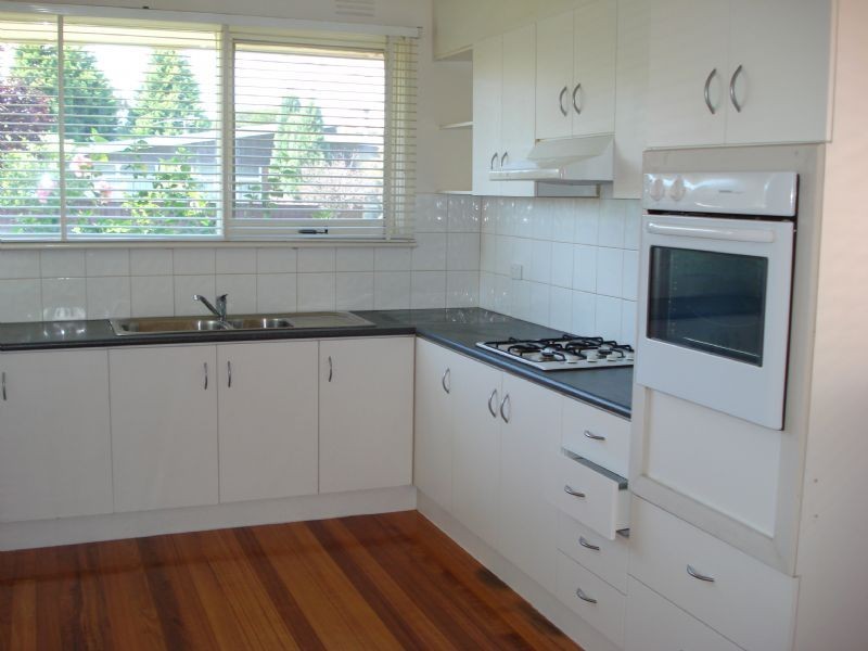 24 Greendale Road, Bentleigh East VIC 3165