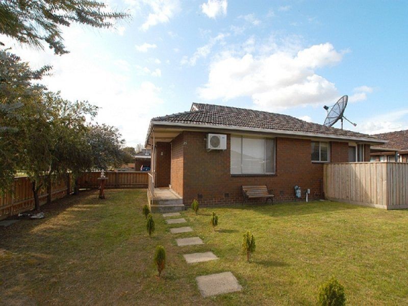 1/25 Oakes Avenue, Clayton South VIC 3169