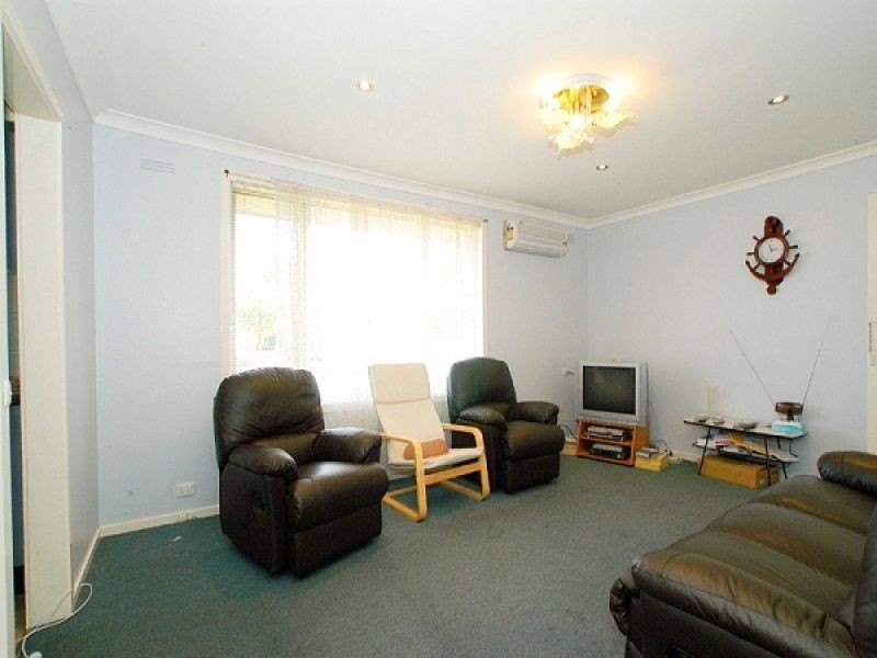 1/25 Oakes Avenue, Clayton South VIC 3169