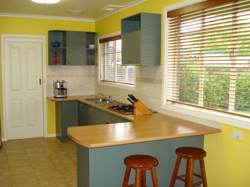 65 Scotsburn Ave, Oakleigh South VIC 3167