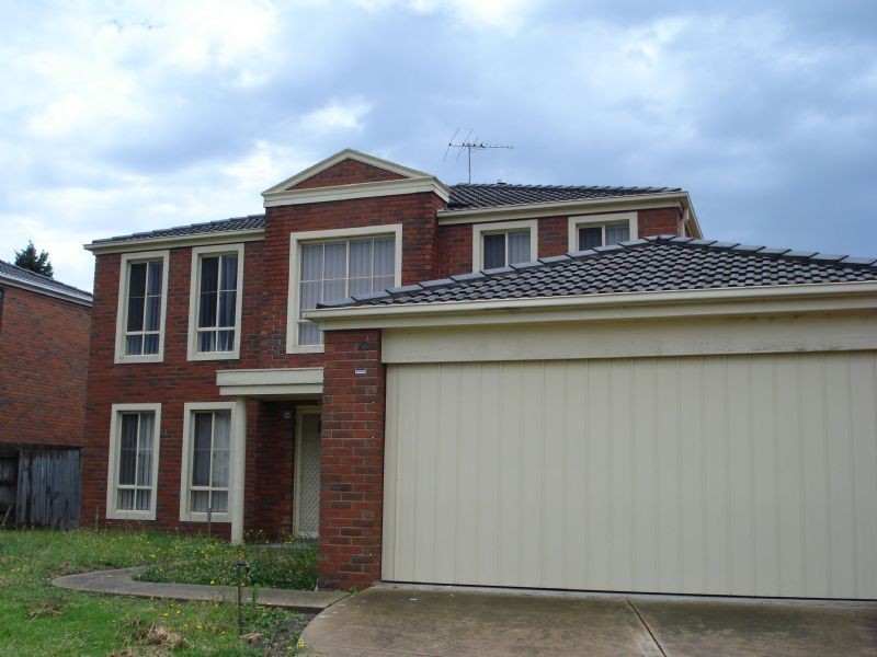 8 Browns Court, Clayton VIC 3168