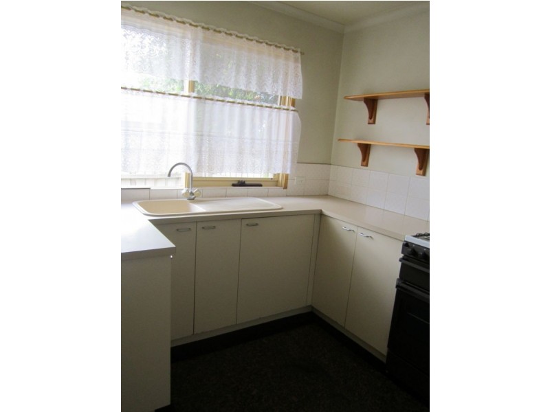 2/2-18 Bourke Road, Oakleigh South VIC 3167