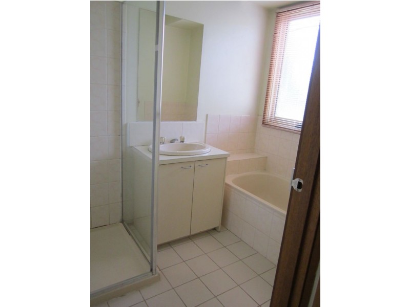 2/2-18 Bourke Road, Oakleigh South VIC 3167