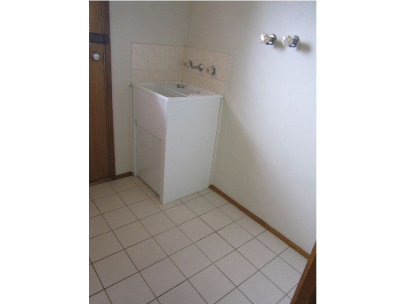 2/2-18 Bourke Road, Oakleigh South VIC 3167