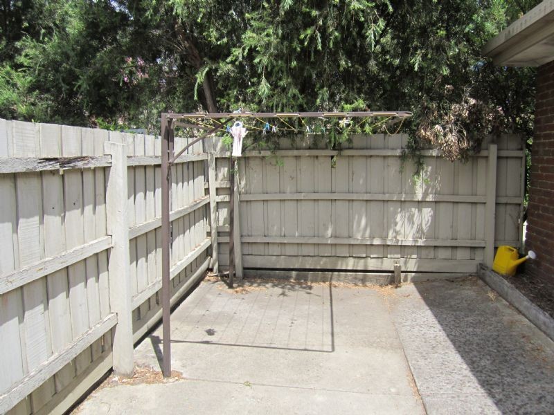 2/2-18 Bourke Road, Oakleigh South VIC 3167