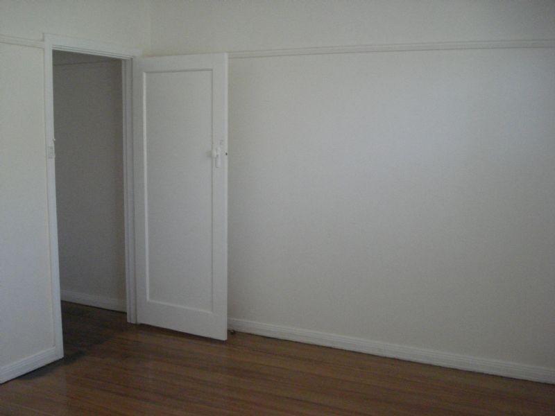 27 Frank Avenue, Clayton South VIC 3169