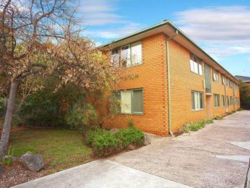 2/9 Clapham Road, Oakleigh VIC 3166