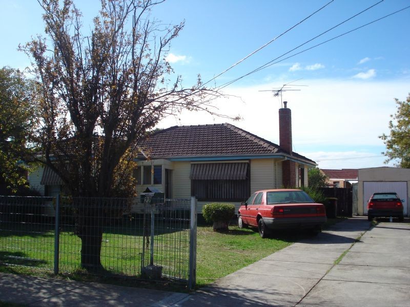 22 Burns Avenue, Clayton South VIC 3169