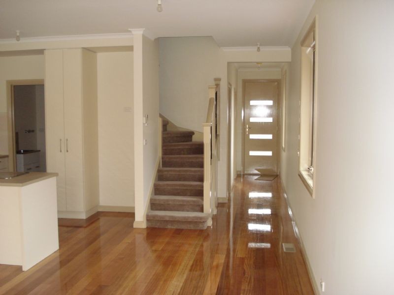 1/27 Francis St, Clayton VIC 3168