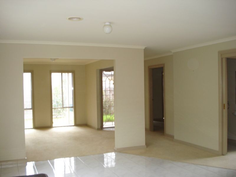 1/10-12 Manoon Road, Clayton South VIC 3169