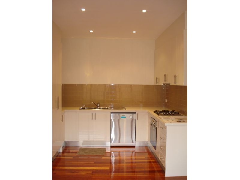 2/30 Manoon Road, Clayton South VIC 3169