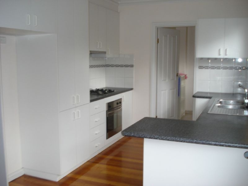 6 Penn Street, Clayton VIC 3168