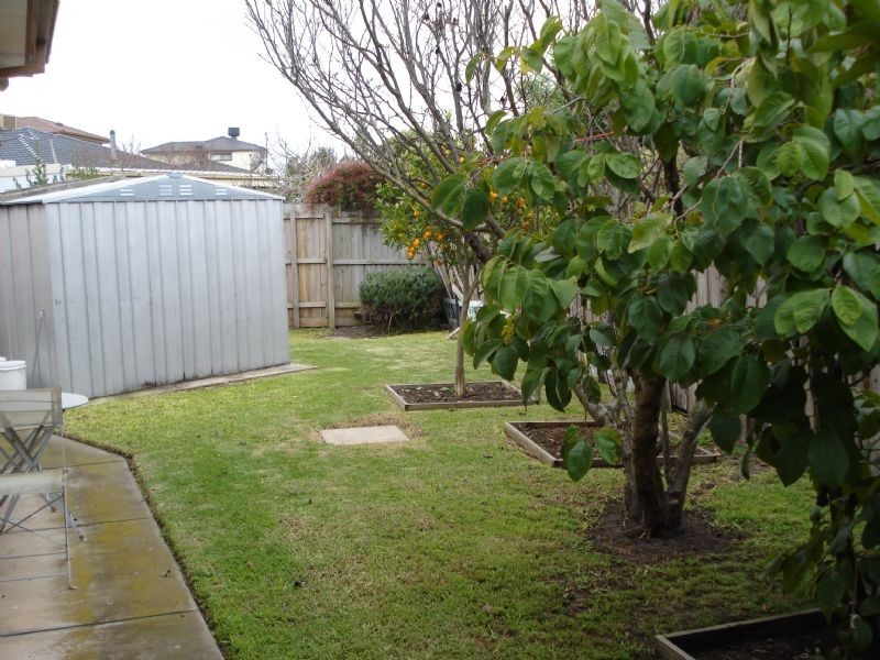 2/5 Edwin Court, Clarinda VIC 3169