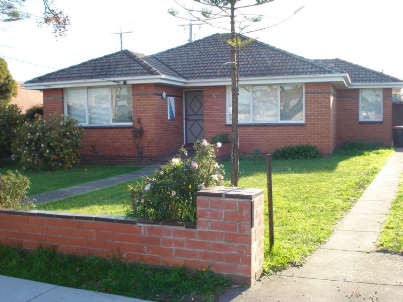 35 Renver Road, Clayton VIC 3168