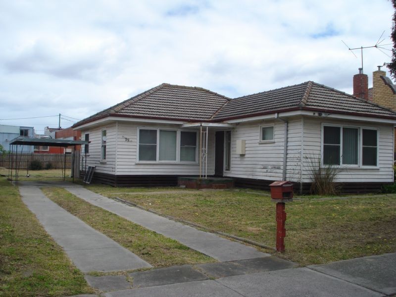 27 Thomas Street, Clayton VIC 3168