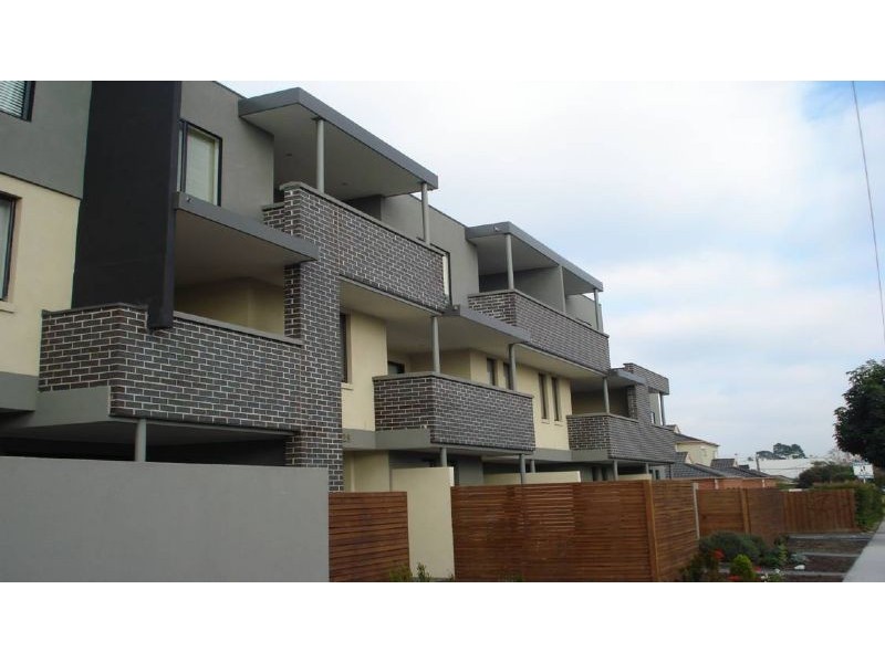 18/1324 – 1328 Centre Road, Clayton VIC 3168