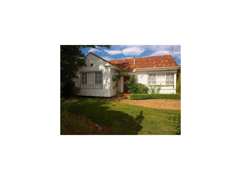 36 Koonawarra Street, Clayton VIC 3168
