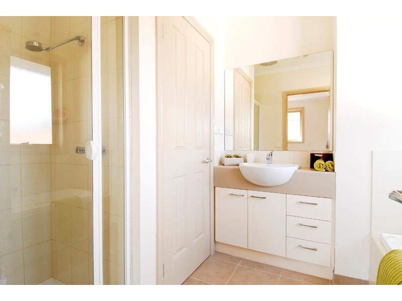 1/27 Francis Street, Clayton VIC 3168