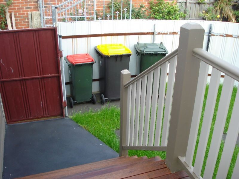 1/15 Gordon Ave, Oakleigh East VIC 3166