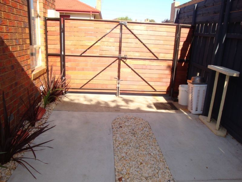 2/18 Elder St, Clarinda VIC 3169