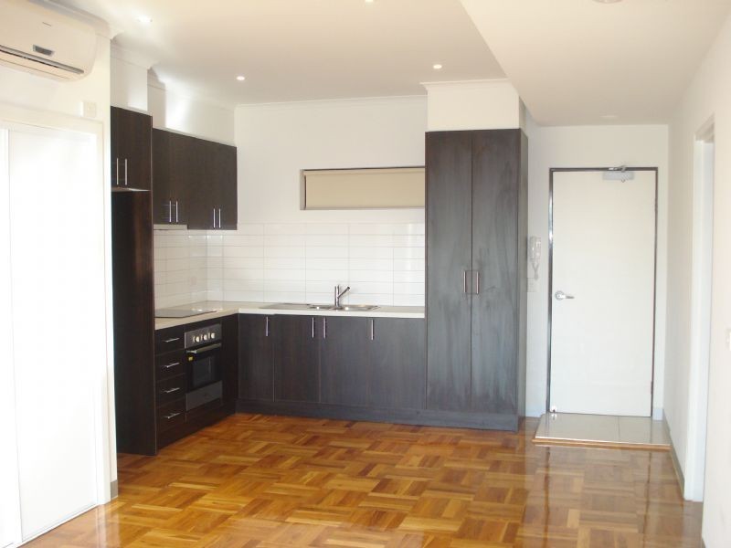 14/28 Burton Avenue, Clayton VIC 3168