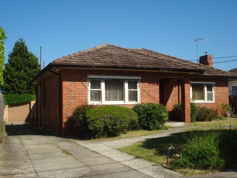 11 Banksia Street, Clayton VIC 3168