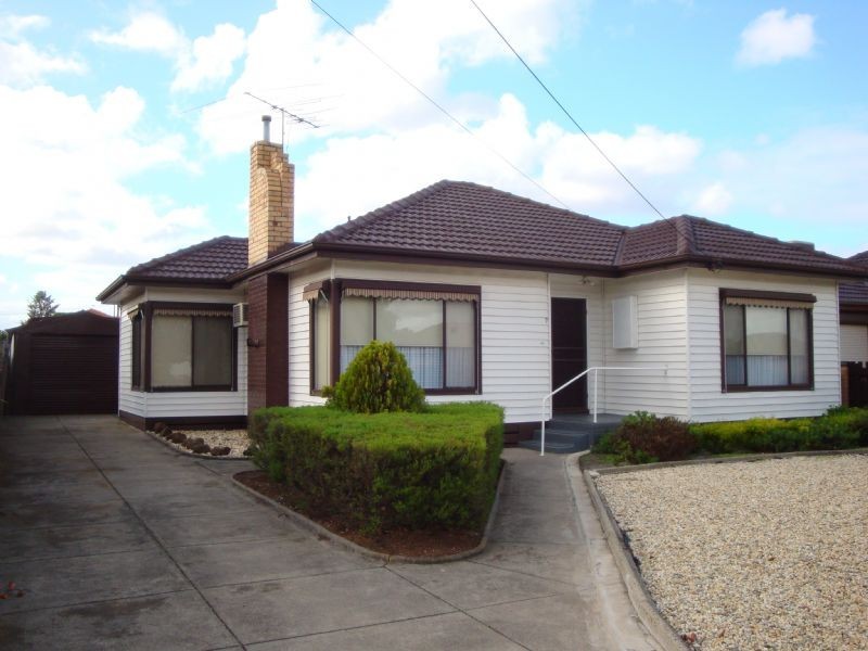 7 Merlyn Ave, Clayton South VIC 3169