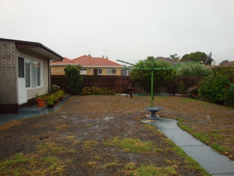 7 Merlyn Ave, Clayton South VIC 3169