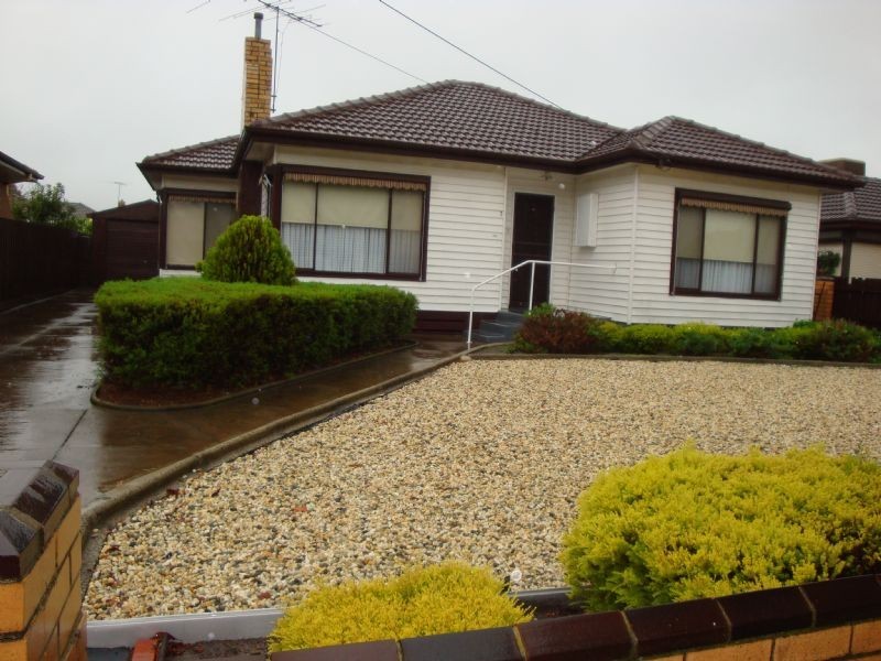 7 Merlyn Avenue, Clayton South VIC 3169