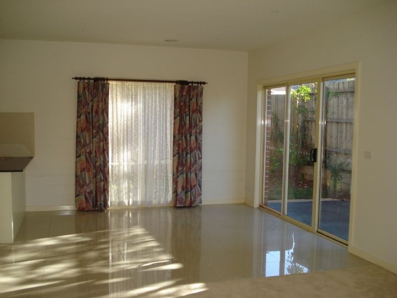 3/76 Spring Road, Springvale South VIC 3172