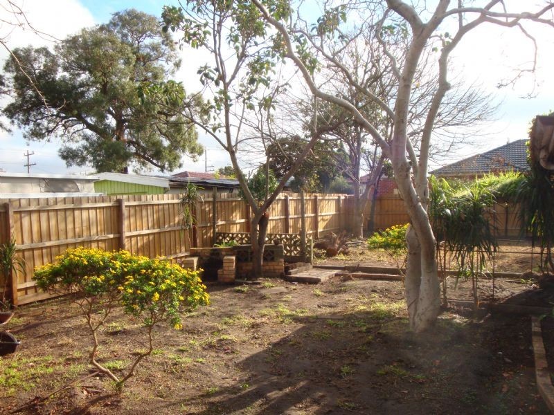 29 Stewart Road, Oakleigh East VIC 3166