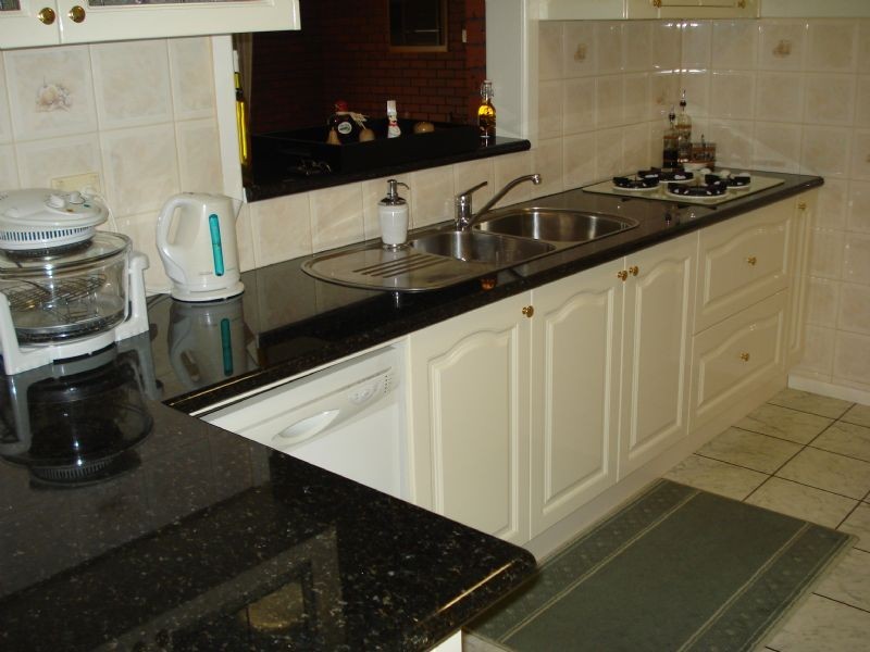 33 Glencannon Crescent, Clayton South VIC 3169