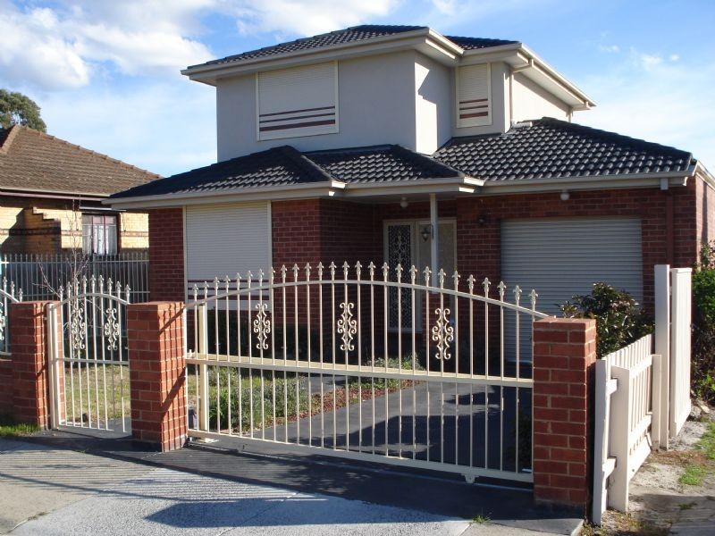 1/233 Westall Road, Clayton South VIC 3169