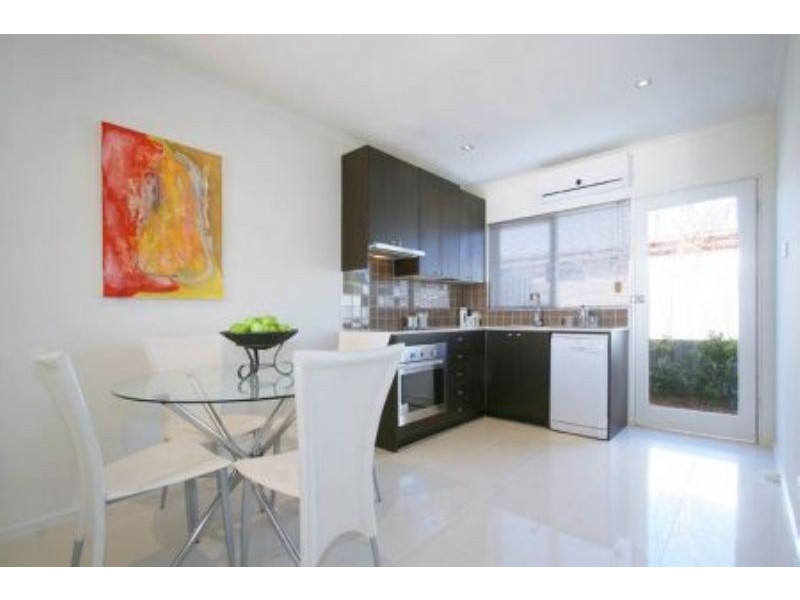 4/18 Wordsworth Avenue, Clayton South VIC 3169