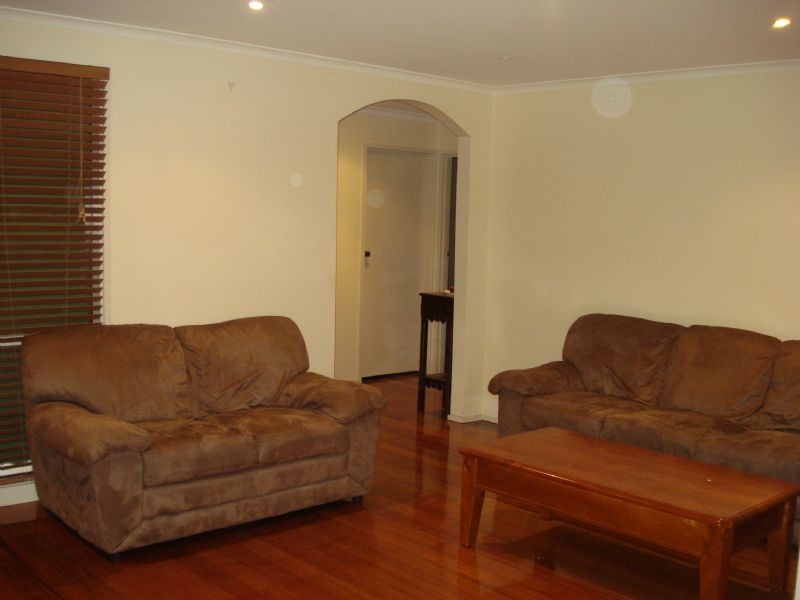 8 Rosewall Place, Clayton South VIC 3169