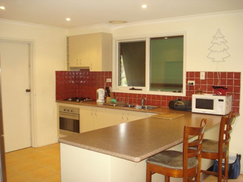 8 Rosewall Place, Clayton South VIC 3169