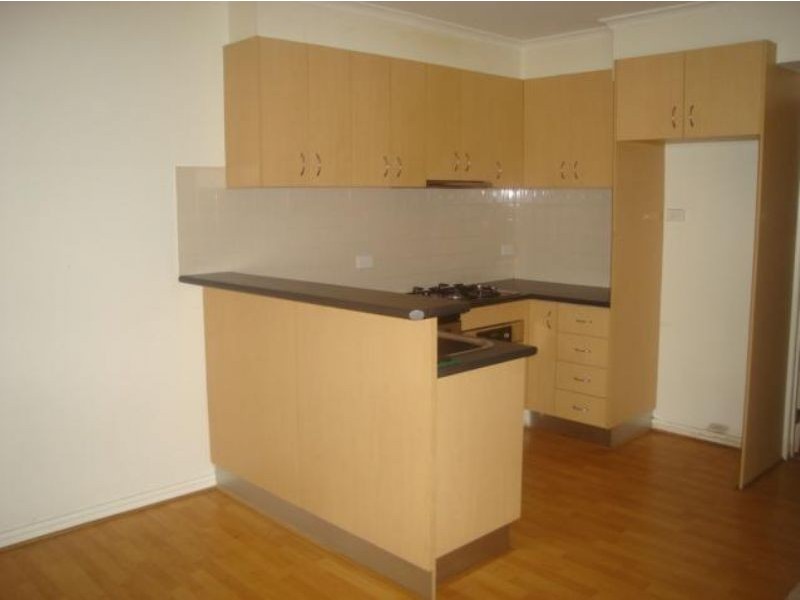 1/17 Dennis Street, Clayton VIC 3168