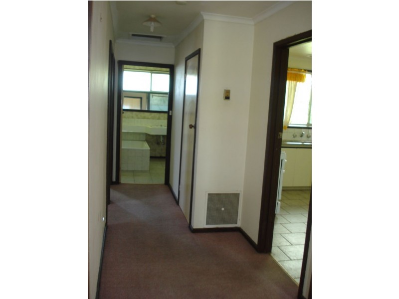 55 Bertrand Ave, Mulgrave VIC 3170