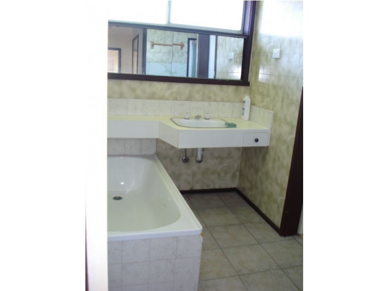 55 Bertrand Ave, Mulgrave VIC 3170