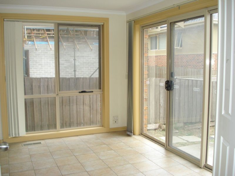 2/6 Irwin Street, Clayton VIC 3168