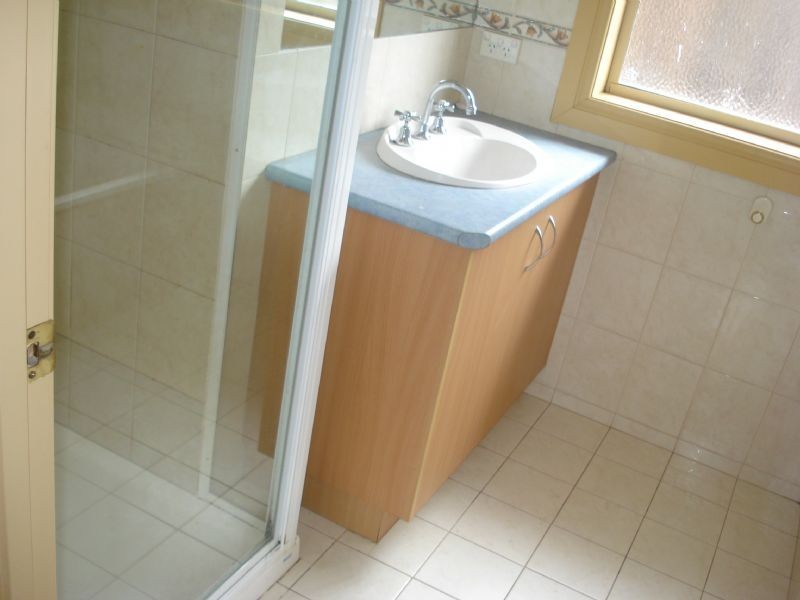 2/6 Irwin Street, Clayton VIC 3168