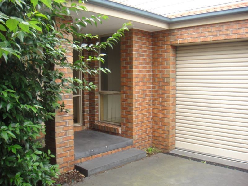 2/6 Irwin Street, Clayton VIC 3168