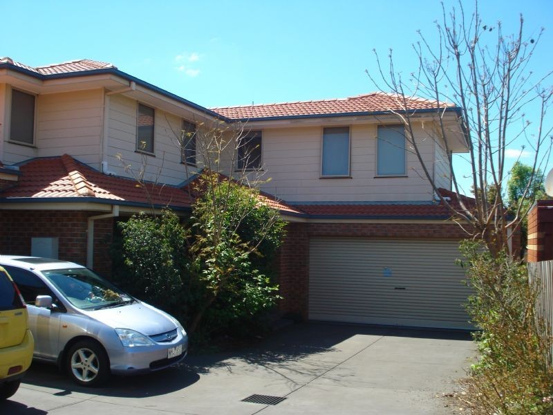 2/6 Irwin Street, Clayton VIC 3168
