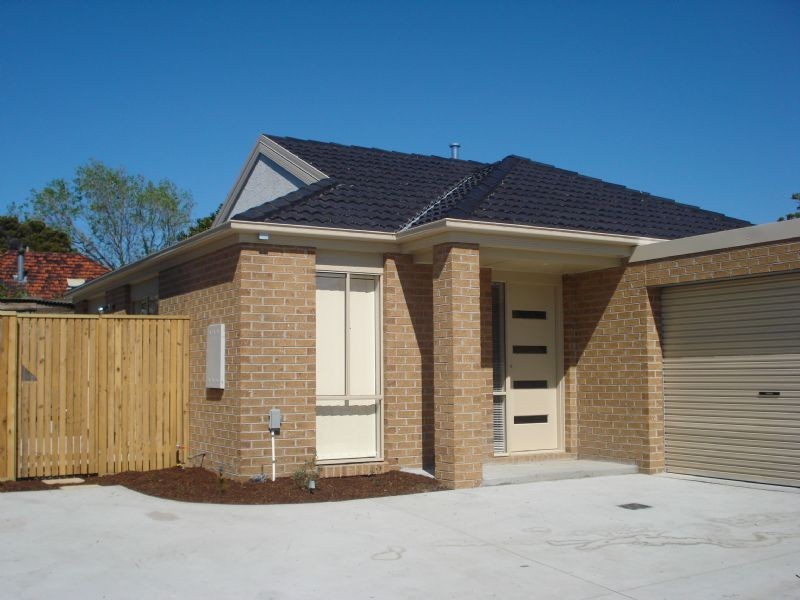 2/3 Second Street, Clayton South VIC 3169