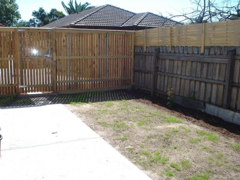 2/3 Second Street, Clayton South VIC 3169