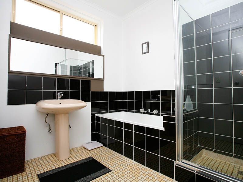 6/2 BROWNING AVENUE, Clayton South VIC 3169